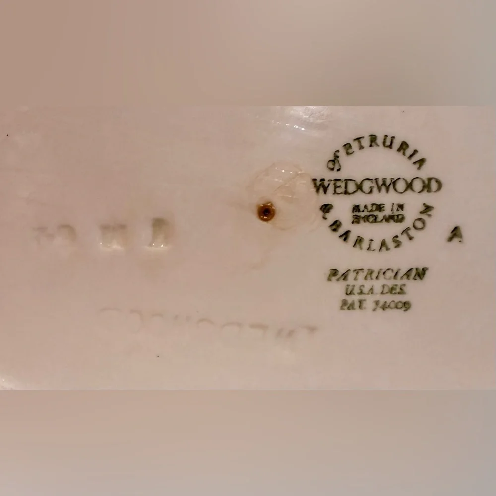 Vintage Wedgwood Patrician Gravy Boat with Attached Underplate|Barlaston England
